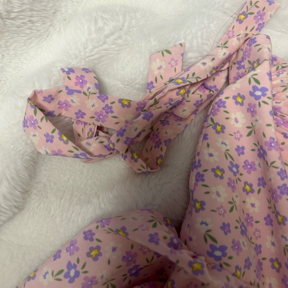 New Spring time Dress - Picture 4 of 7